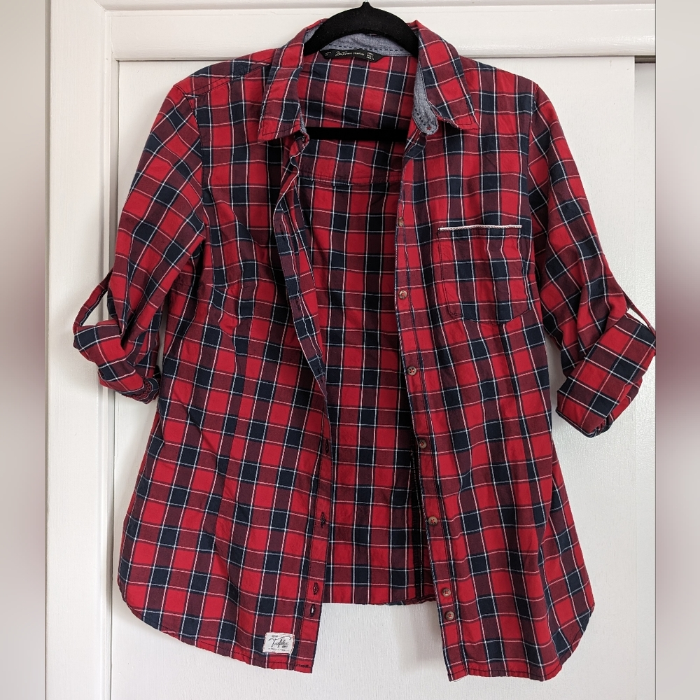 Plaid Button Down with great details